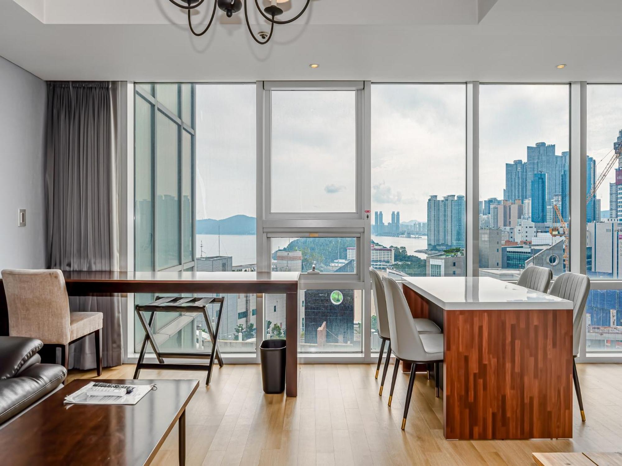 แฮอุนแด ซีคลาวด์ โฮเทล เรสซิเดนซ์ Hotel ปูซาน ภายนอก รูปภาพ