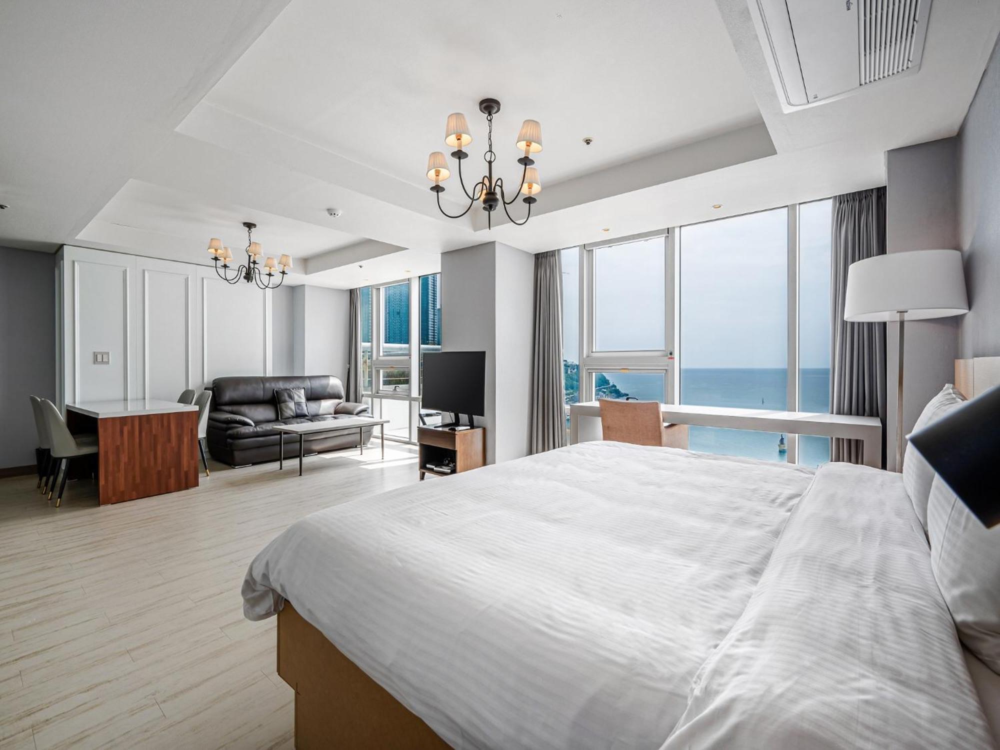 แฮอุนแด ซีคลาวด์ โฮเทล เรสซิเดนซ์ Hotel ปูซาน ภายนอก รูปภาพ